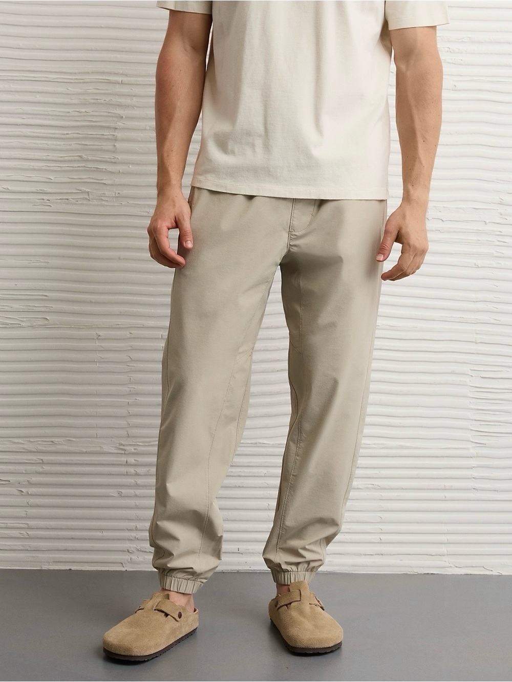 American Eagle Airflex Tech Jogger men’s size small tall